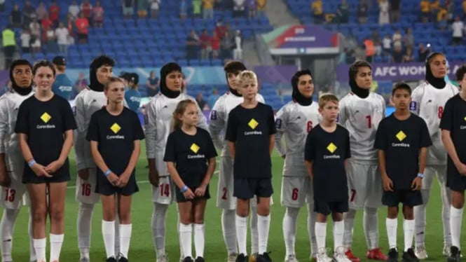 Terobosan Kemanusiaan: Lima Atlet Sepak Bola Wanita Iran Mendapat Perlindungan Asasi dari Australia