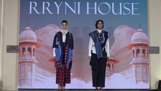 Ramadan Rhapsody 2026: Desainer Indonesia Ciptakan Harmoni Fashion Islami yang Memukau