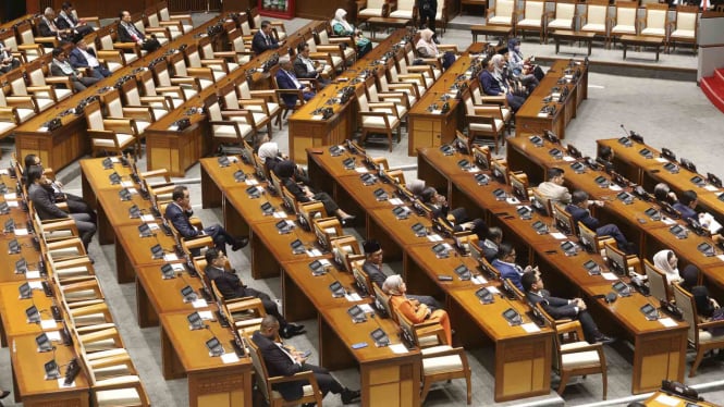 DPR Bunyikan Alarm: Pembatasan Nikotin-Tar Bakal Hancurkan Industri Tembakau Indonesia