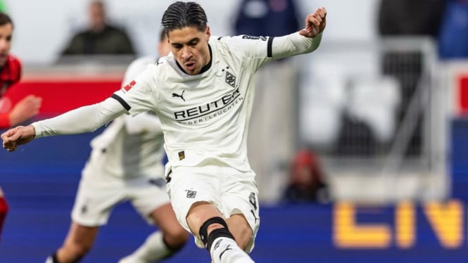 Dari Pemain Biasa Jadi Kapten: Kisah Inspiratif Kevin Diks Menyelamatkan Gladbach