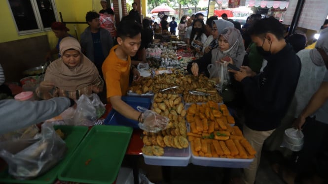 Ramadhan Indonesia: Dari Riuh Pasar Tradisional hingga Magrib yang Mempererat Silaturahmi