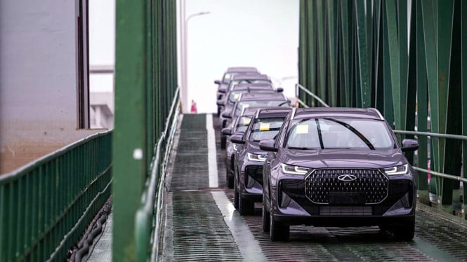 Perang SUV Sengit: Fortuner dan Pajero Sport Tetap Dominan Saat China Mulai Mengguncang Pasar