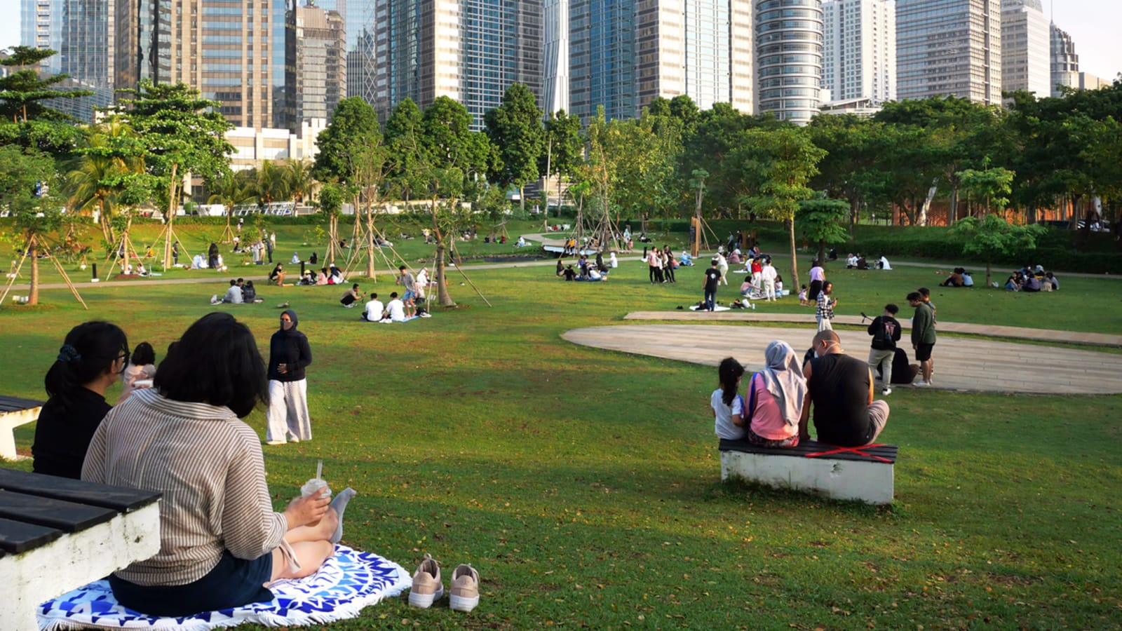 Lebaran di Jakarta Jadi Lebih Seru: Gratis Hotel, Voucher Belanja, dan Transportasi Menanti yang Tak Mudik