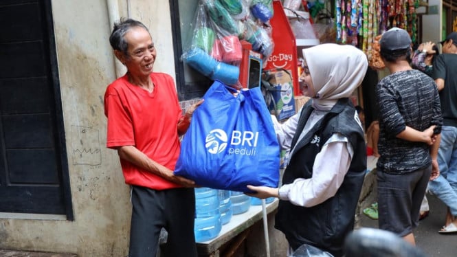 BRI Berbagi Berkah Ramadan: 8.500 Anak Yatim Dapat Santunan dan Beasiswa Pendidikan