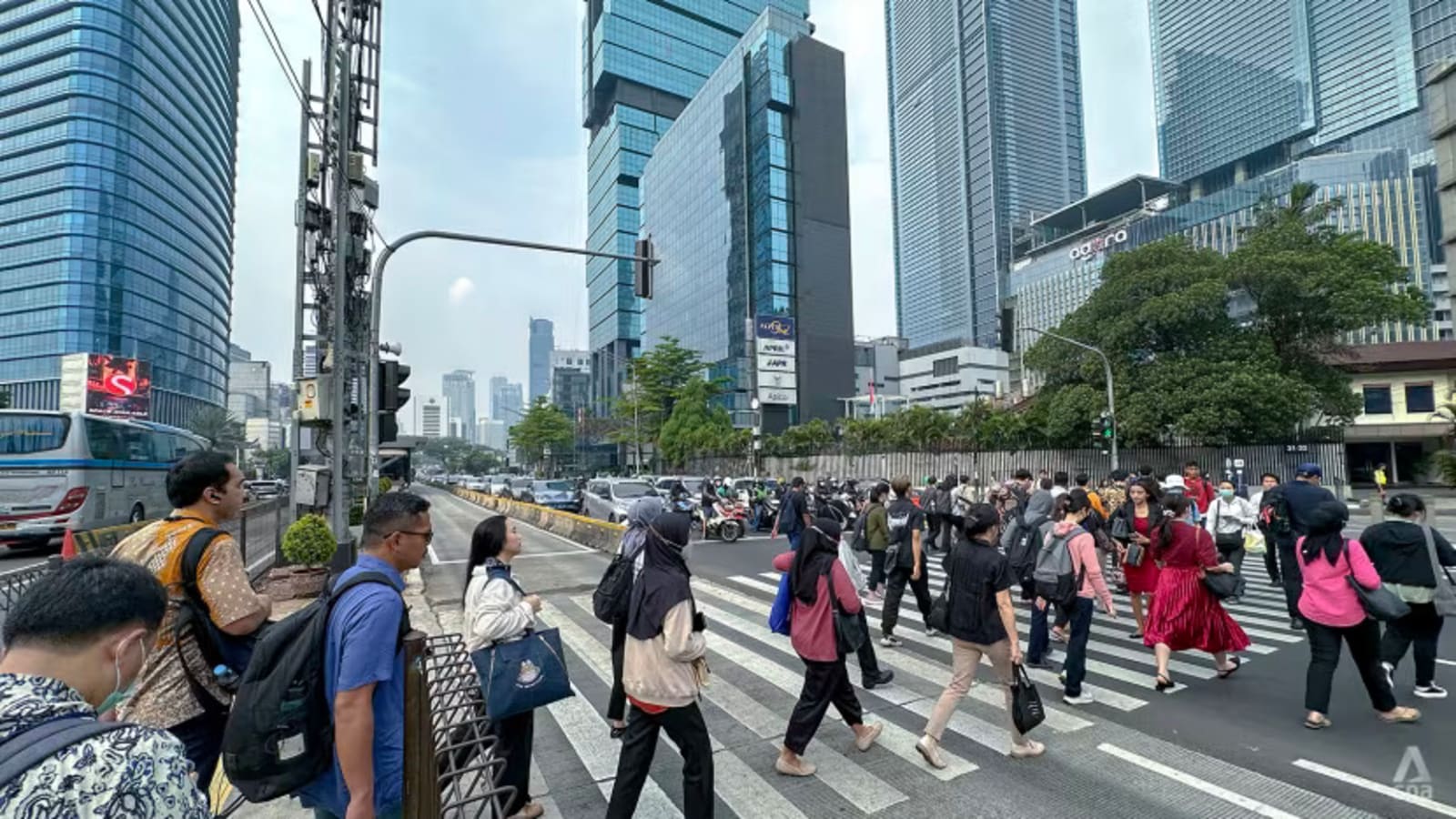 Strategi Hemat Energi Jakarta: ASN Siap Kembali ke Rumah untuk Tekan Konsumsi BBM