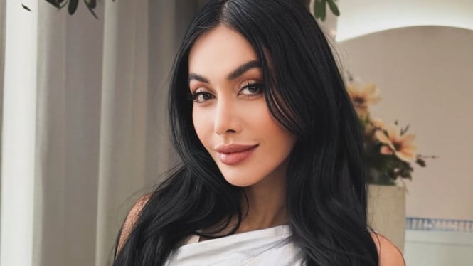 Denada Angkat Bicara: Ayah Biologis Ressa Rizky Menolak Tanggung Jawab, Ini Kisah Pahitnya