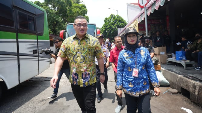 Anggota DPRD DKI Turun Langsung Cek Layanan Pemudik di Terminal Kalideres