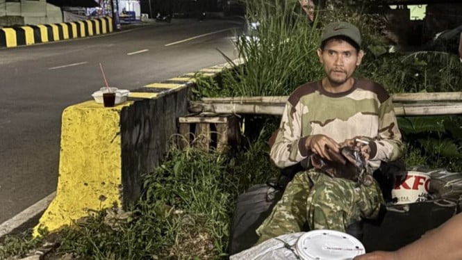 Dari Gerobak Cilok hingga Langkah Pulang: Perjuangan Asep Menembus 100 Kilometer Demi Bertemu Keluarga