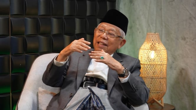 Ma'ruf Amin Pimpin Khutbah Idul Fitri di Balai Kota Jakarta, Pesankan Nilai-Nilai Persatuan