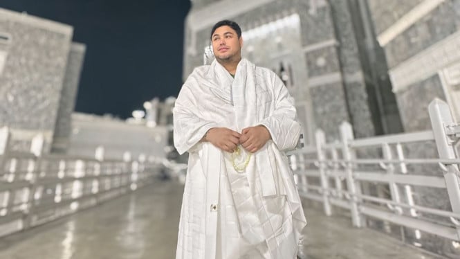 Dari Ateis hingga Bertauhid: Transformasi Spiritual Ivan Gunawan yang Menggetarkan Hati