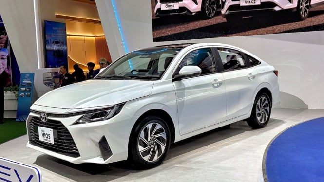 Sedan Kembali Jadi Incaran Konsumen? Cek Harga dan Pajak Mobil Penumpang Mewah di 2026