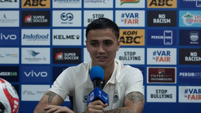 Eliano Reijnders Jadi Incaran Klub Azerbaijan, Persib Terancam Kehilangan Bek Andalan