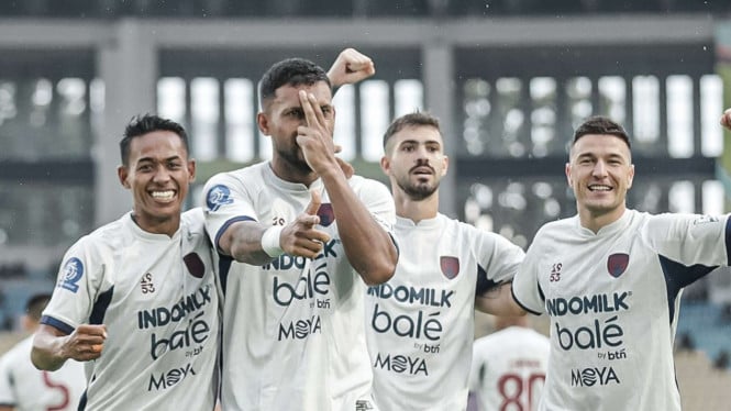 Persita Tanpa Ampun di Surabaya: Peluang Emas Terbuang, Carlos Pena Gelisah