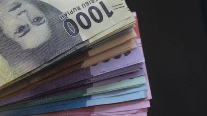 Rupiah Terseok-Seok di Tengah Beban Defisit Anggaran yang Membengkak