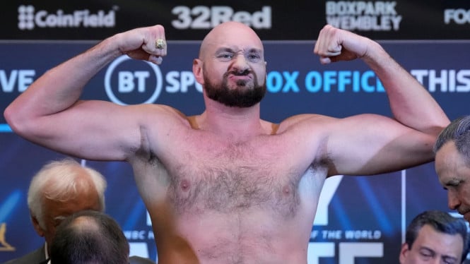 Tyson Fury Terbuka Soal Intimitas dengan Istri Paris: 5 Kali Seminggu Jadi Rutinitas