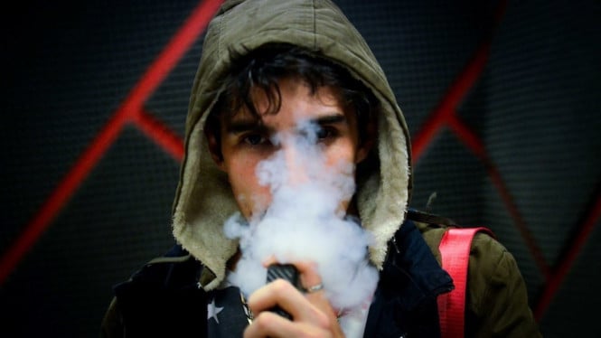 DPR Minta Jeda Kebijakan Vape, Jangan Buru-buru Meski Ada Jejak Narkoba