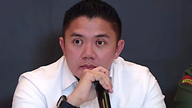 Seskab Teddy: Berhenti Sebarkan Data Asal-asalan, Jangan Bikin Negeri Ini Panik