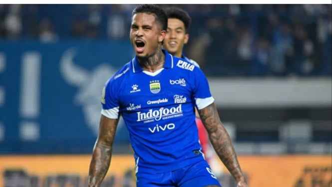 Persib Bandung Semakin Dominan! Taklukkan Bali United 3-2 Dengan Performa Heroik 10 Pemain