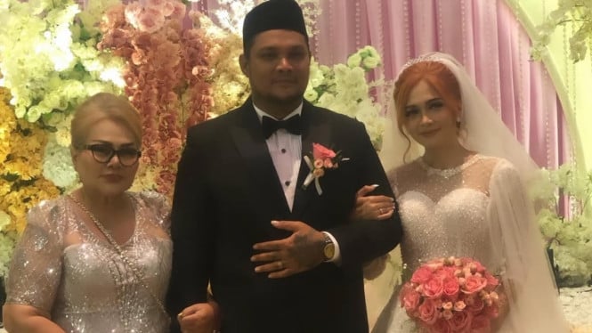 Tidak Ada yang Perlu Disembunyikan, Eva Manurung Ungkap Alasan Terbuka Tentang Kehamilan Menantu