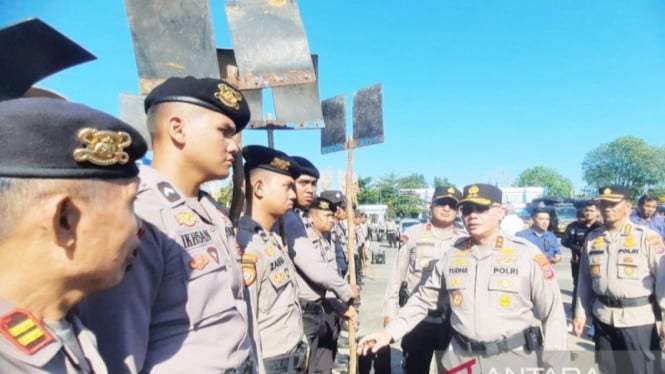 Kapolda Kalsel Beri Peringatan Keras: Tidak Ada Toleransi untuk Pembakaran Lahan, Sekecil Apapun!