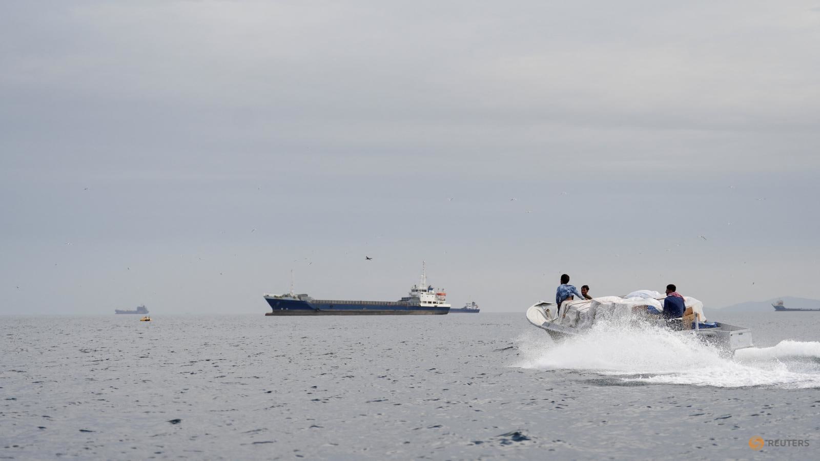 Blokade AS terhadap Iran Memicu Lonjakan Ketegangan di Selat Hormuz, Pasar Minyak Bergejolak