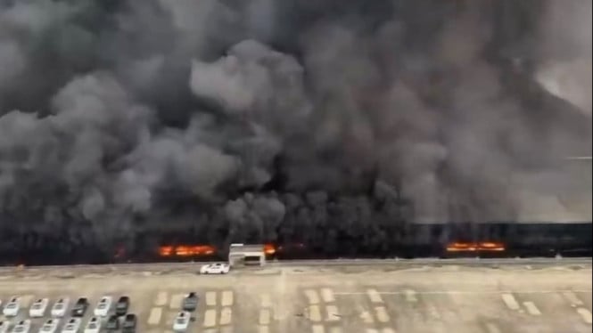 Pabrik BYD Shenzhen Terbakar, Asap Membumbung Tinggi di Kawasan Pingshan