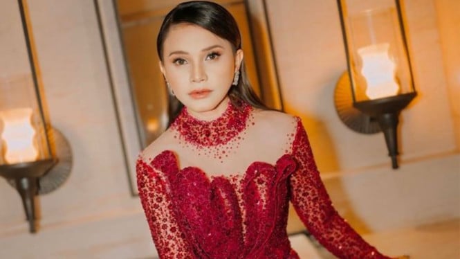 Rossa Buka Suara: Tudingan Gagal Operasi Plastik Bikin Mental Hancur