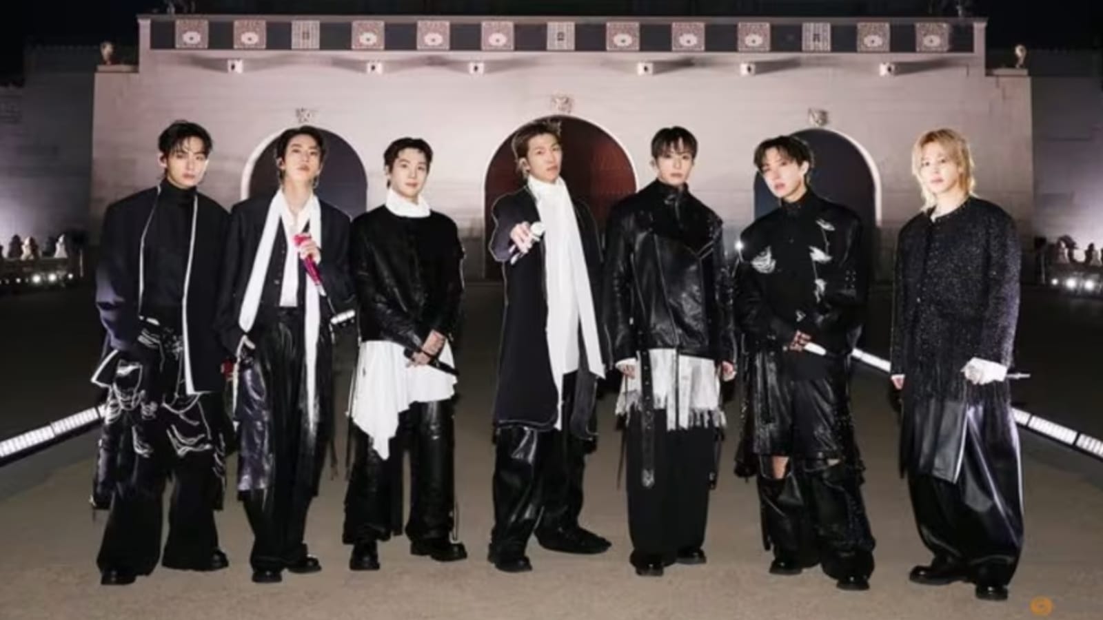 BTS Lepas Beban Kompetisi Global, Fokus pada Perjalanan Kreatif Mereka Sendiri