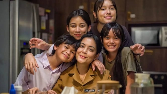 Yang Lain Boleh Hilang Asal Kau Jangan: Drama Keluarga yang Berguncang Hati Gen Z