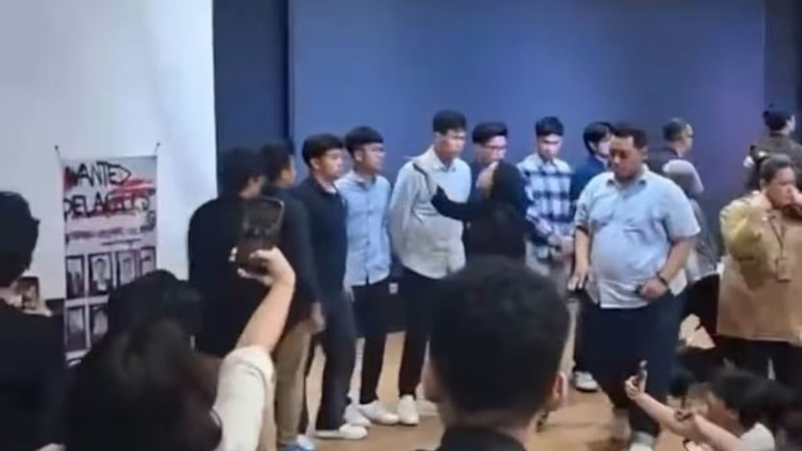 UI Ambil Tindakan Tegas: 16 Mahasiswa Hukum Diskors atas Dugaan Pelecehan Seksual di Grup Chat