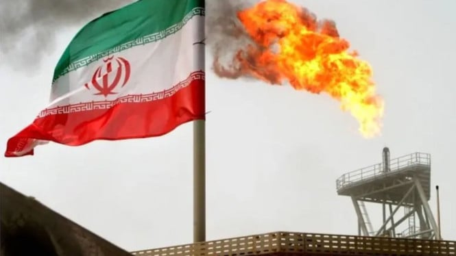 AS Luncurkan Sanksi Militer Ekonomi, Jejak Minyak Teheran Putus di Pasar Global