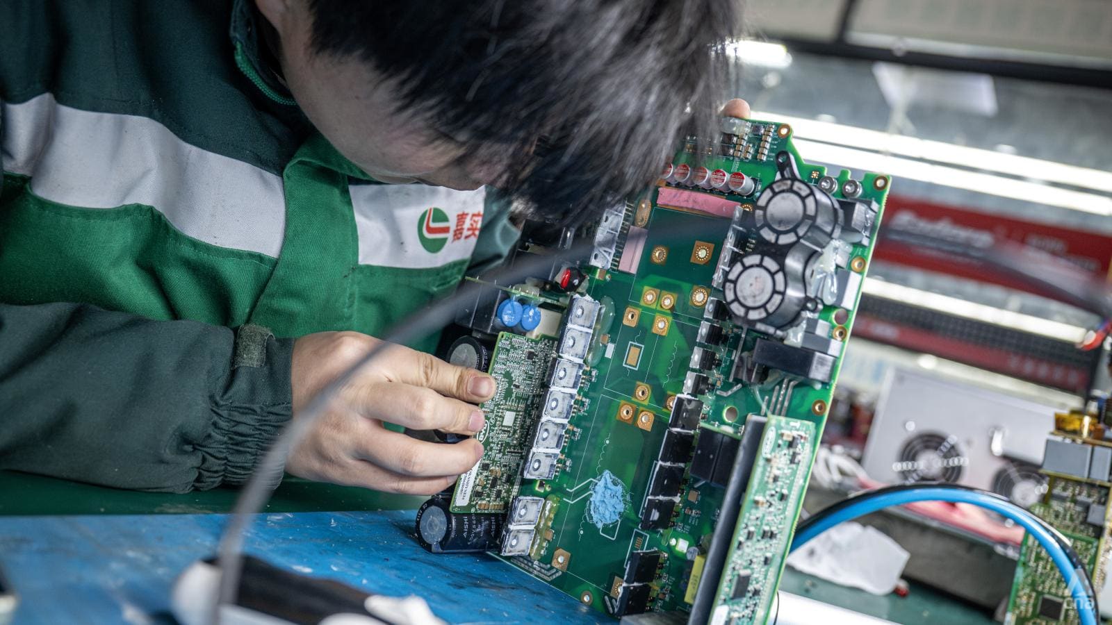 Dilema Bengkel Modern: Mengapa Teknisi Indonesia Kesulitan Layani Mobil Listrik