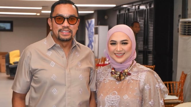 Gosip Membara: Istri Pejabat Dikabarkan Dekat dengan Musisi Ternama, Netizen Heboh