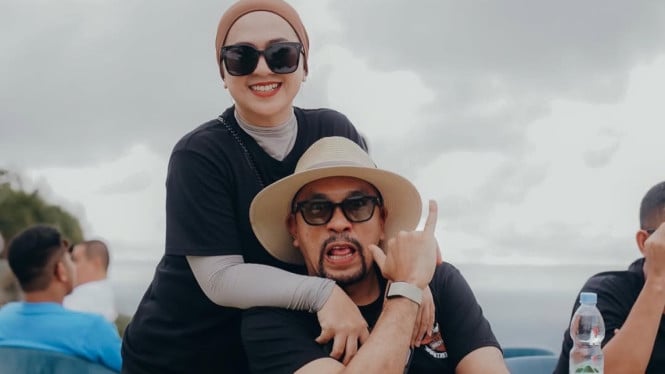 Drama Rumah Tangga Ahmad Sahroni Meledak: Istri Disebut Dekat dengan Drummer, Ini Kronologinya