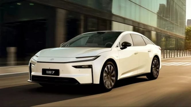 Toyota bZ7 Sold Out dalam Hitungan Jam, Ini Alasan Konsumen Rela Antri