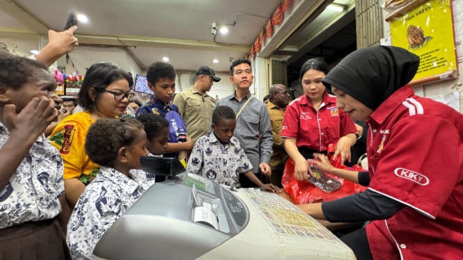 Gibran Prihatin Infrastruktur Pendidikan Mimika: Ruang Kelas Gelap Jadi Sorotan Utama