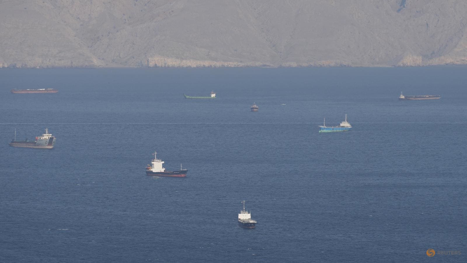 Selat Hormuz Penuh Ranjau: Operasi Pembersihan Bisa Memakan Waktu Setengah Tahun