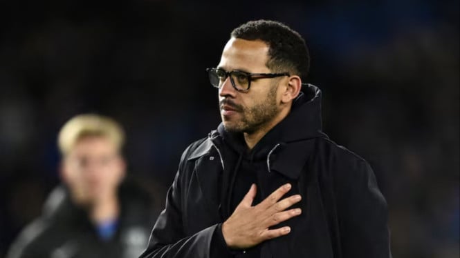 Ekspor Chelsea Memecatkan Rosenior: Manajemen Biru Mendapat Sorotan Tajam dari Neville