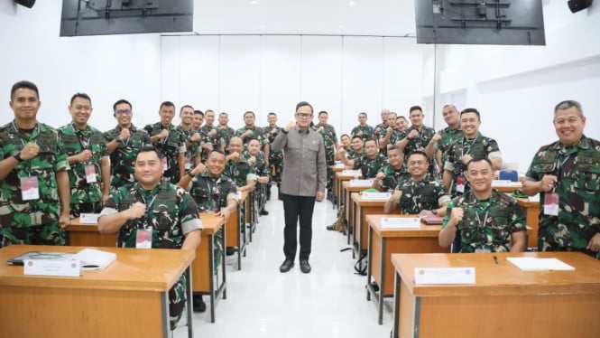 Wamendagri Bima Arya: Kolaborasi Sipil-Militer Kunci Pertahanan Indonesia di Era Modern