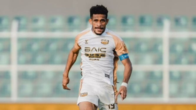 Ricky Kambuaya Jadi Bintang Kemenangan, Dewa United Tumbang Madura United 2-1 di Kandang