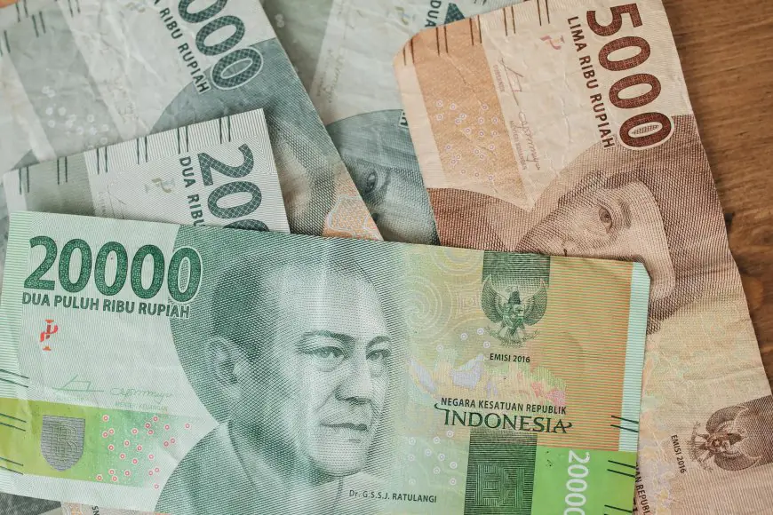 Rupiah Melonjak Tajam ke Rp17.211 per Dolar, Analis: Jangan Terlalu Percaya Diri