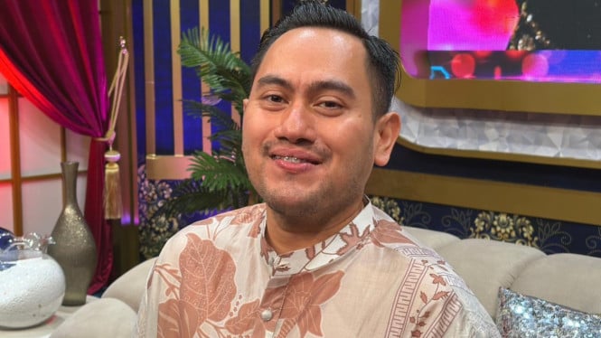 King Nassar Ungkap Rahasia Segar Bugarnya: Kostum Ekstravaganza di Panggung adalah Obat Mujarab