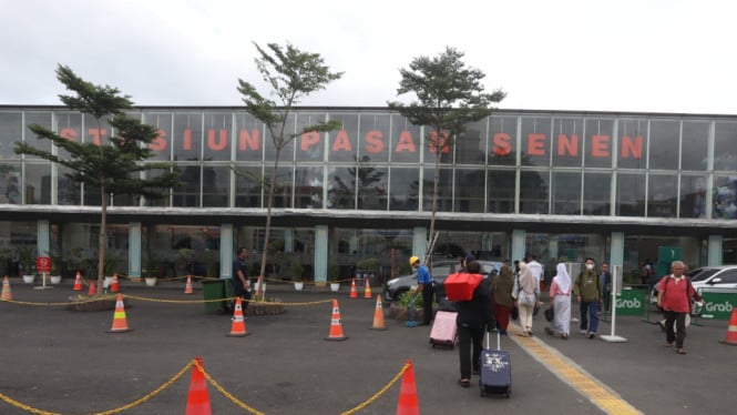 Stasiun Gambir dan Pasarsenen Tutup Sementara, Semua Perjalanan KA Jarak Jauh Dihentikan