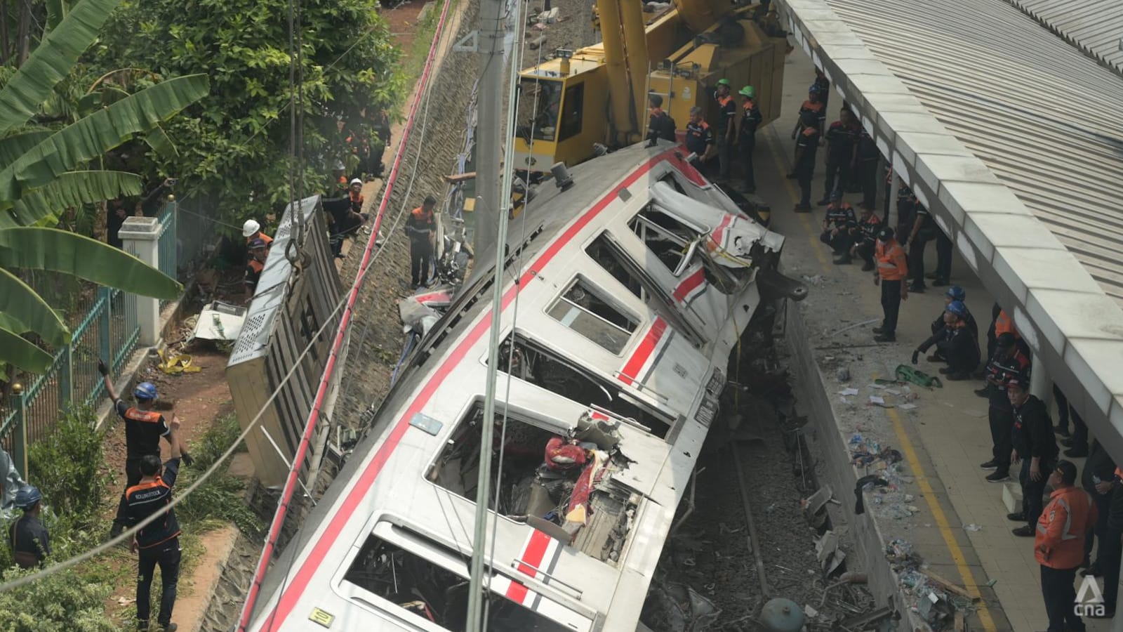 Tragedi Bekasi Buka Mata: Infrastruktur Kereta Indonesia Butuh Operasi Besar-Besaran