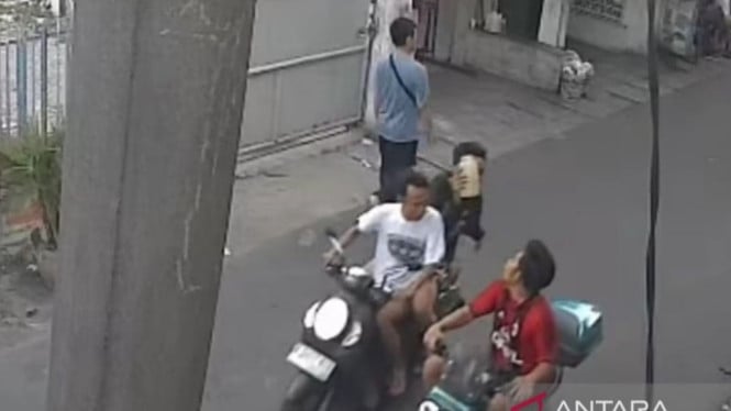 Permainan Bola Berakhir Tragis: Pria Ini Diserang Air Keras Gara-gara Kalah Futsal