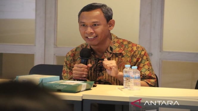 Rencana Sertifikasi Aktivis HAM Natalius Pigai Menuai Sorotan, Komnas HAM Khawatir Potensi Kepentingan Terselubung
