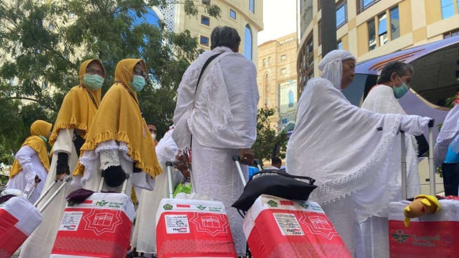 Tragis! Jemaah Haji Lombok Terlantar di Pintu Arab Saudi, Imigrasi Tolak Masuk