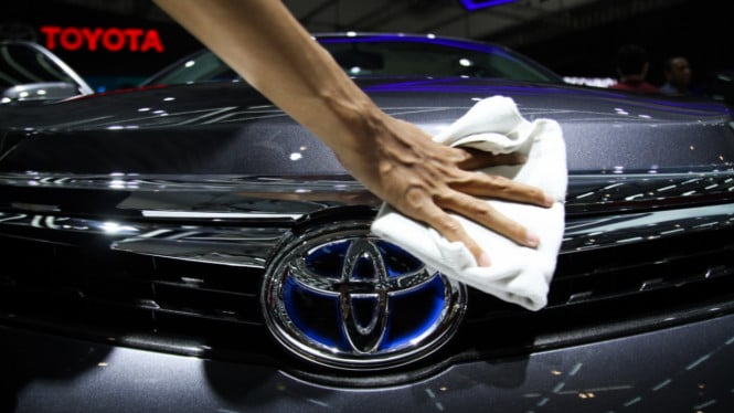 Toyota Lepas Identitas Biru Hybrid, Sinyal Pergeseran ke Era Kendaraan Listrik Murni