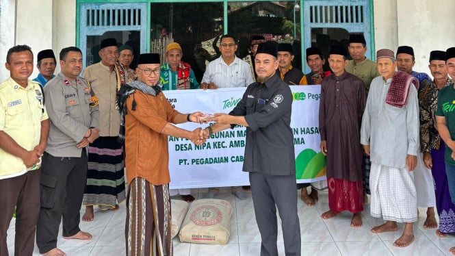 Pegadaian Berbagi Berkah di Hari Buruh, Bangun Sarana Ibadah untuk Masyarakat Ambalawi