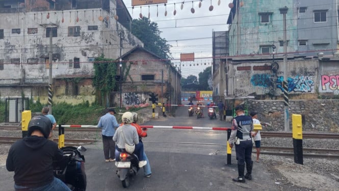 KAI Pasang Solusi Darurat di Perlintasan Bekasi Timur, Ini Alasannya